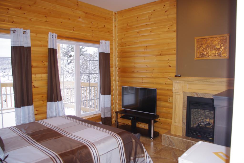 Auberge La Taniere Tadoussac Exterior foto